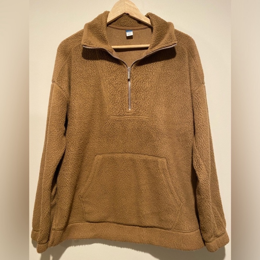 Old Navy women’s Tan Zip-Up fleece